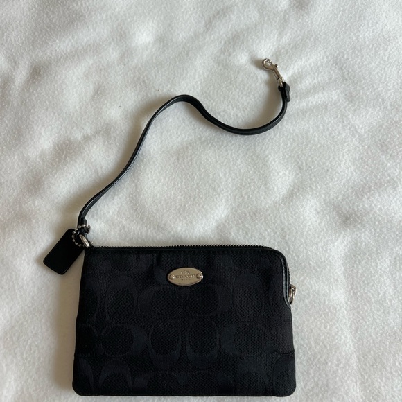 Coach black hand wallet - Picture 5 of 7